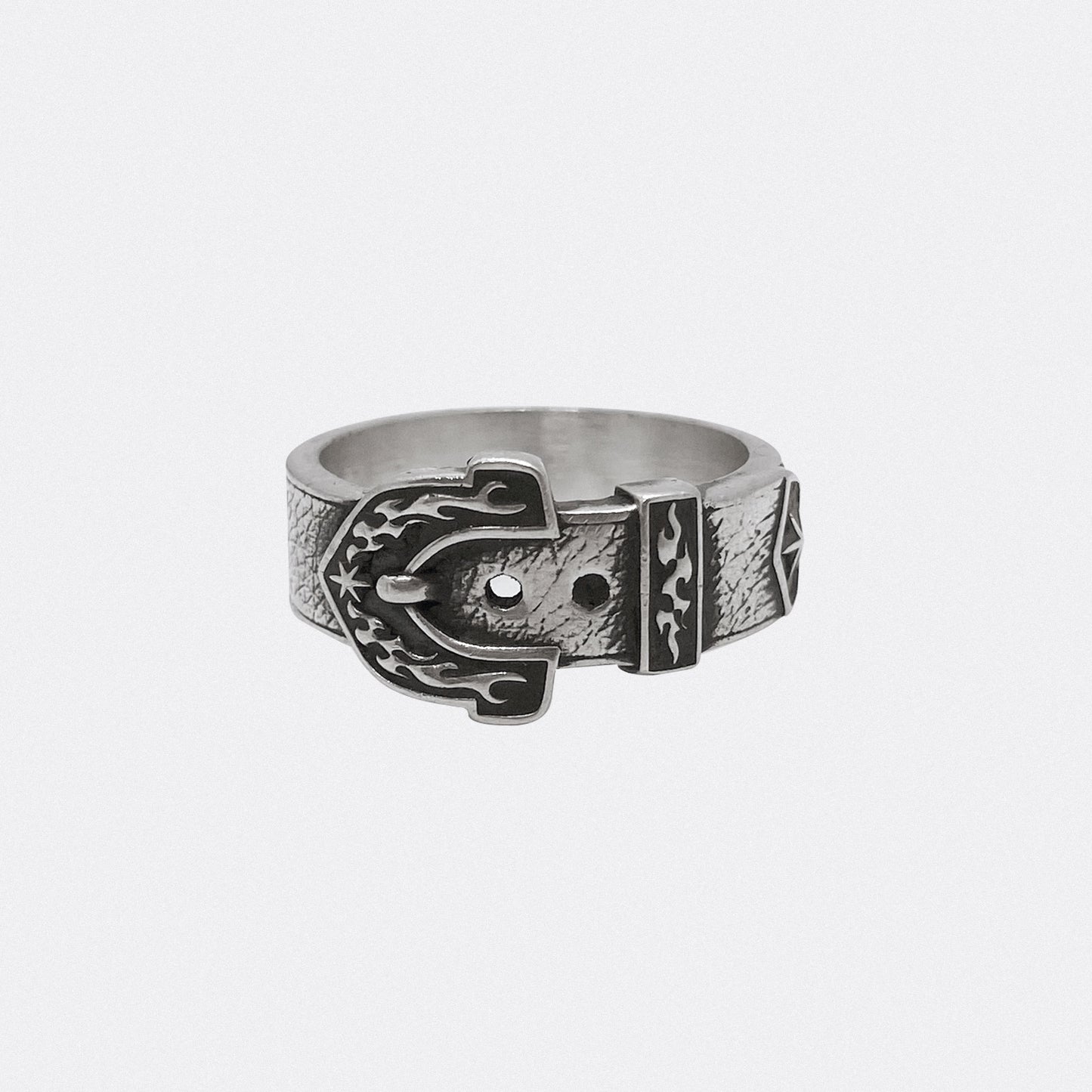Horseshoe belt